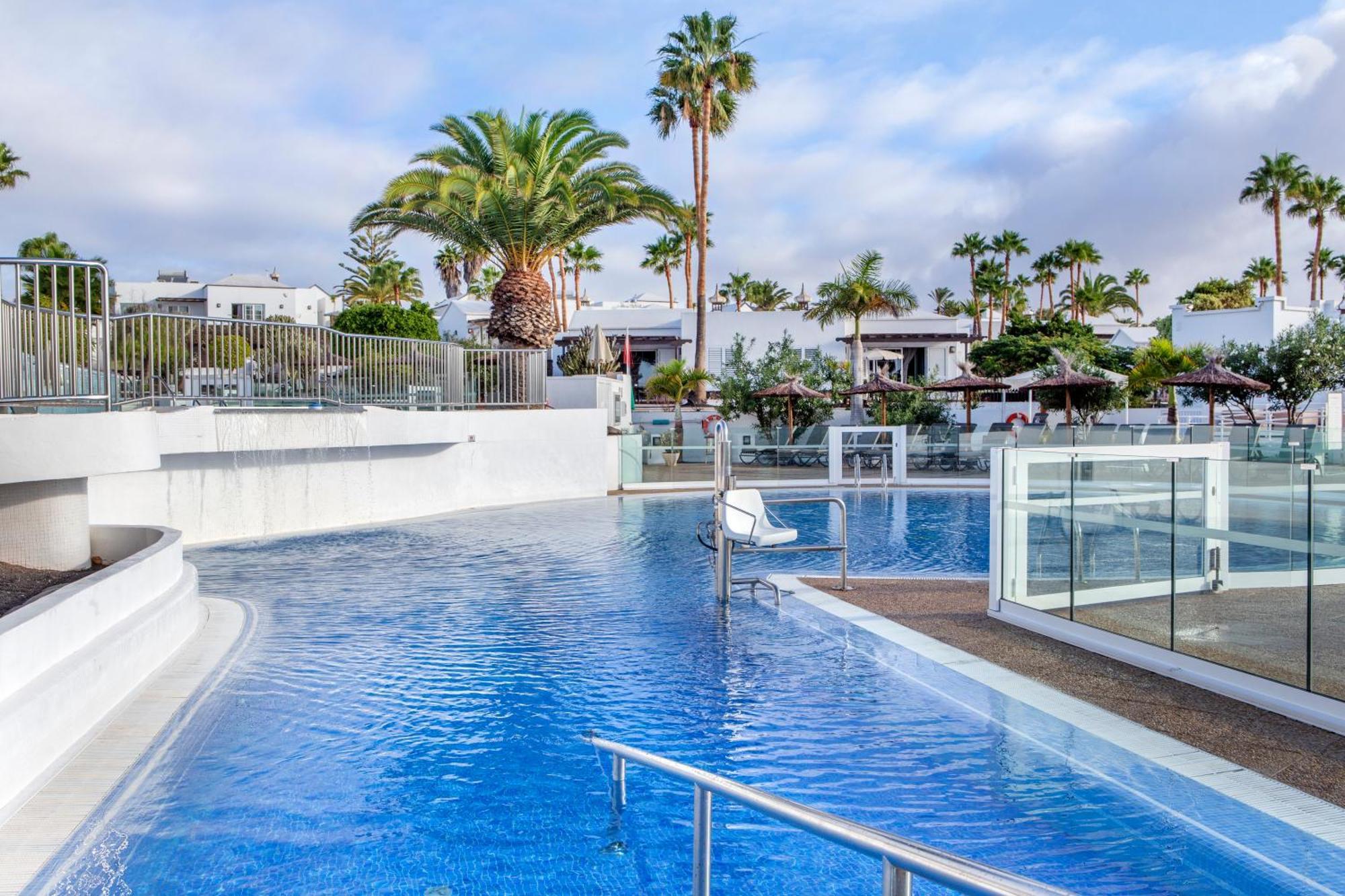 Hotel apartamentowy Jardines Del Sol 4*