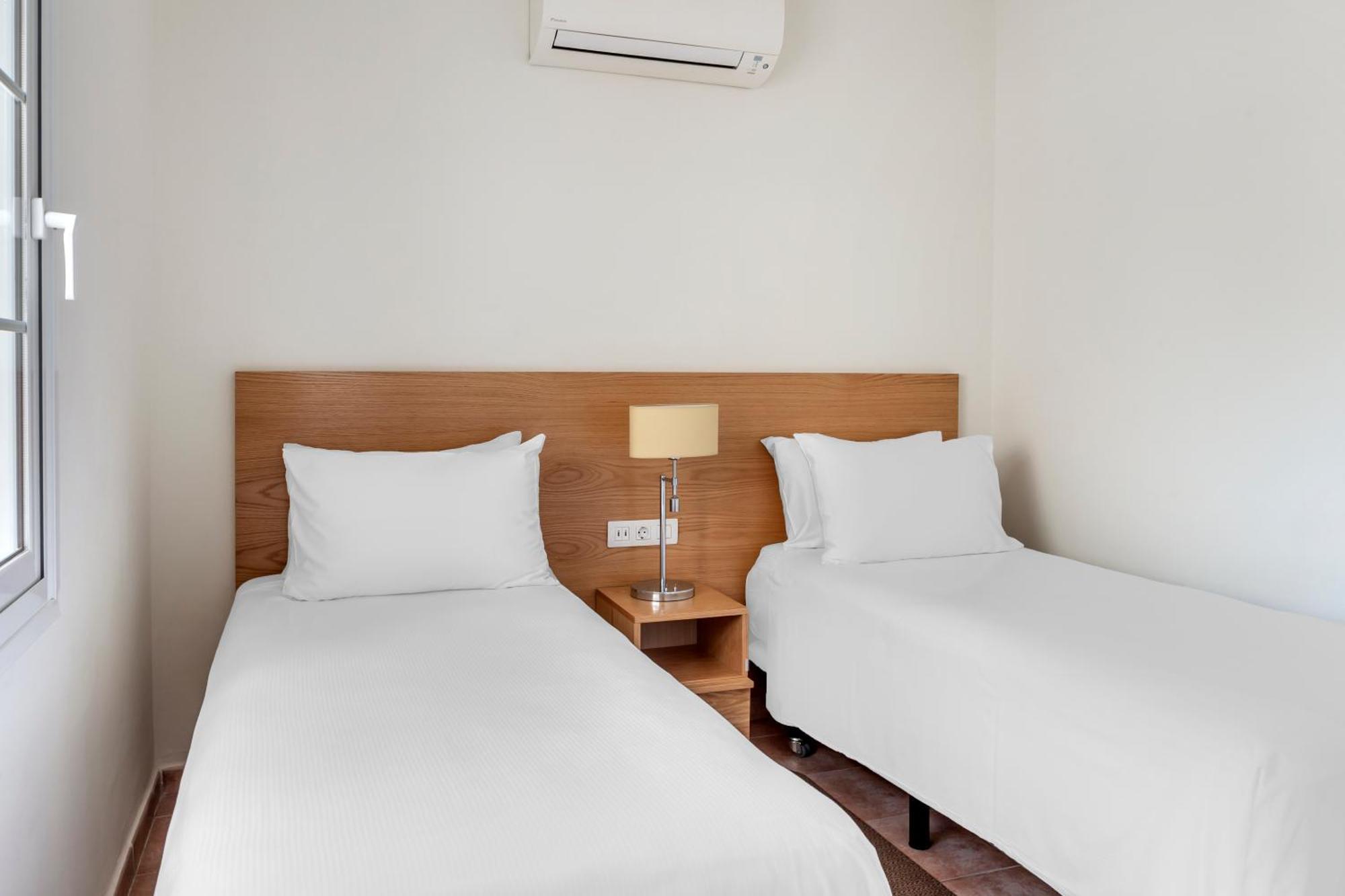 Hotel apartamentowy Jardines Del Sol Playa Blanca (Lanzarote)
